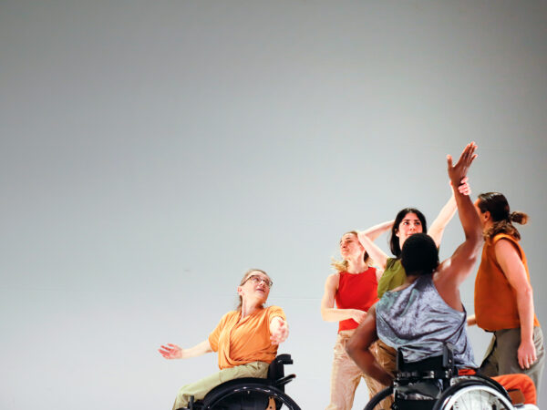 Sovrapposition of dancing bodies